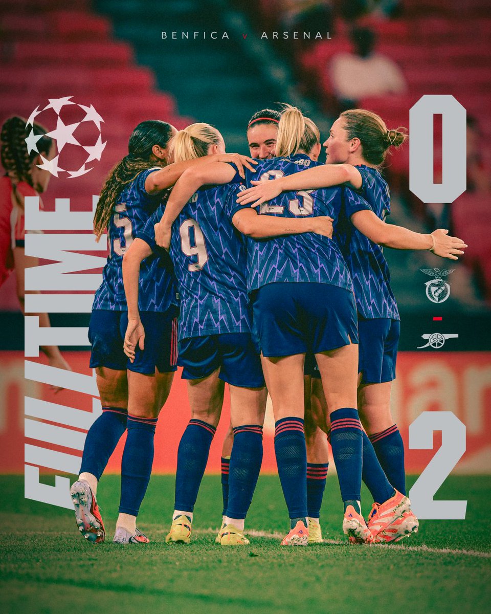 Benfica vs Arsenal match action on the pitch.